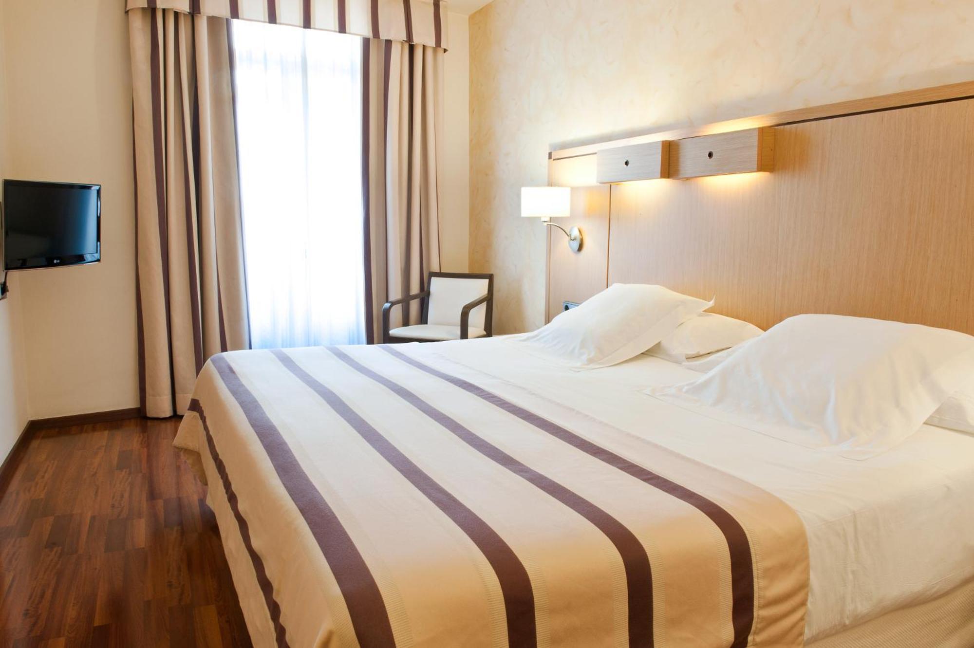 Single Room,1226883731:JPEG